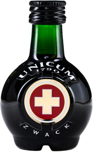 G-E3-28_web-Zwack-Unicum-Likor-PET-5cl.jpg