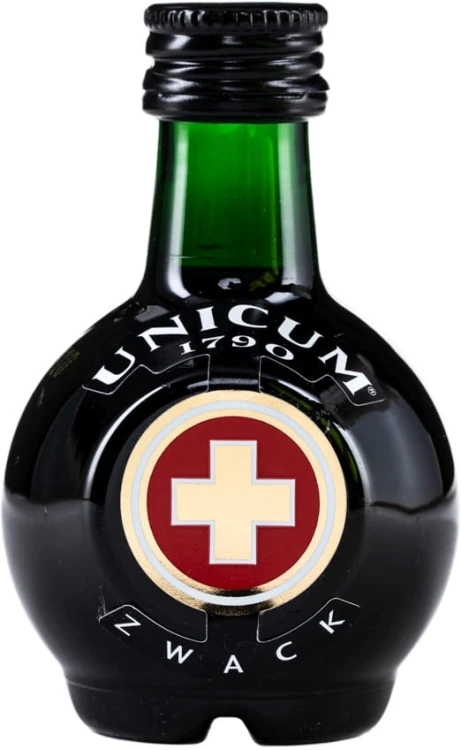 G-E3-28_web-Zwack-Unicum-Likor-PET-5cl.jpg