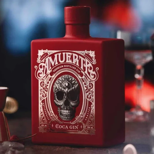 Gin-Amuerte-Red-Coca-Leaf-2.webp