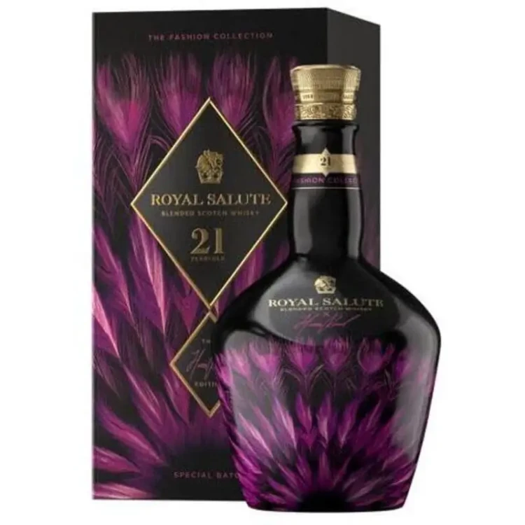 Whisky-Chivas-Royal-Salute-Polo-4.webp