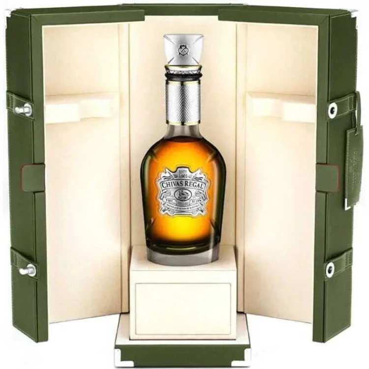 Whisky-Chivas-Regal-Icon-07l.webp