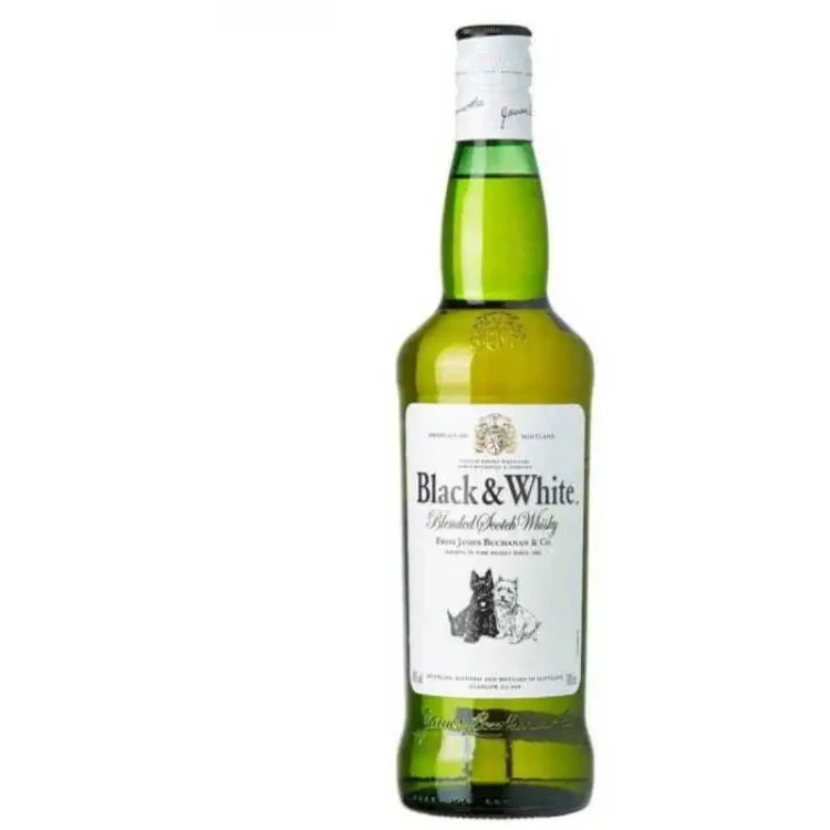Whisky-Buchanans-Black-White.webp