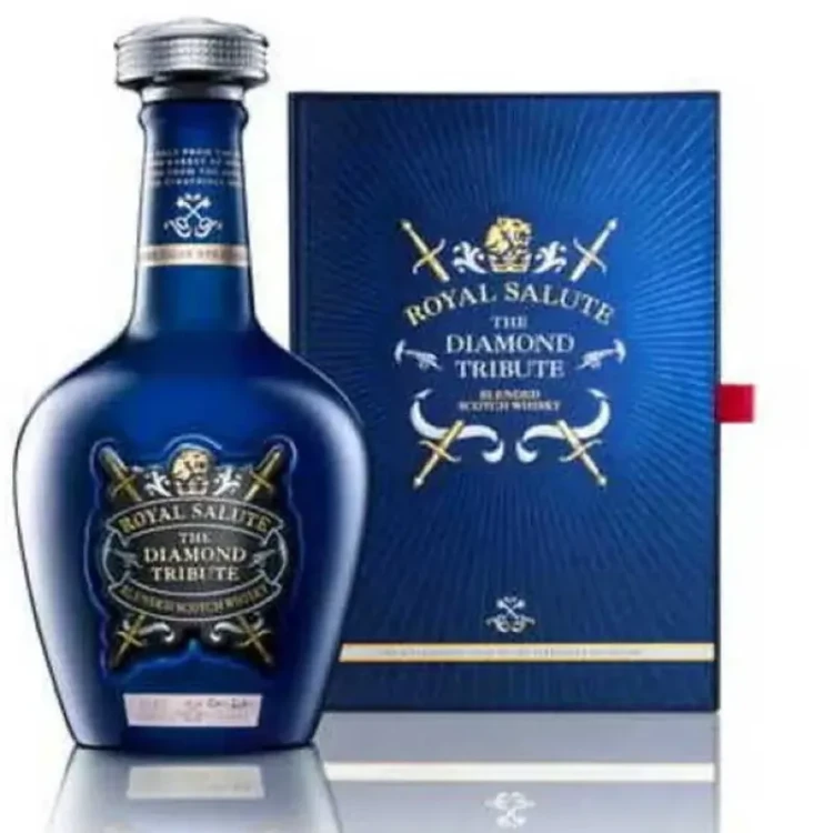 Whisky-Chivas-Regal-Royal-Salute.webp