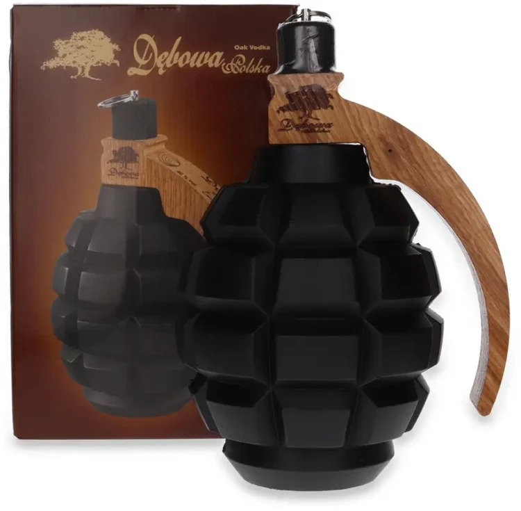 pol_pm_Wodka-Debowa-Polska-Granat-Zaczepny-40-0-5l-36859_1.webp